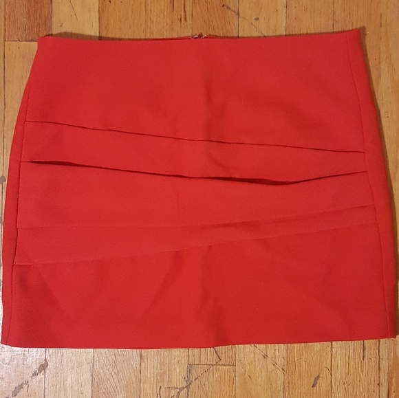 Red skirt from maje - Picture 2 of 4